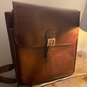 Genuine leather one-strap bag
